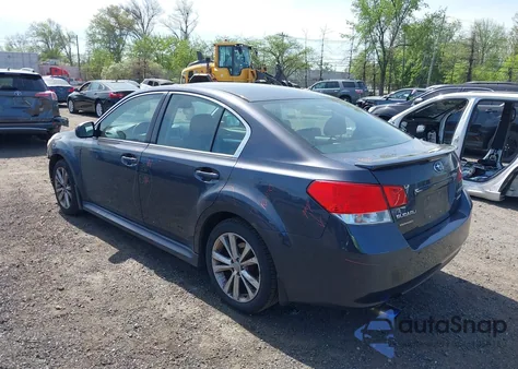 2013 Subaru Legacy 2.5I Premium z USA, uszkodzony, nr VIN 4S3BMBG69D3026619